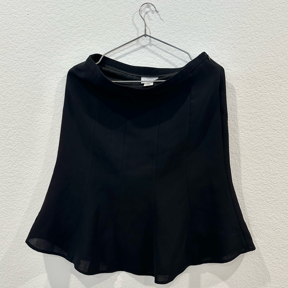 Ann Taylor LOFT Black Skirt Size 4P Excellent Condition